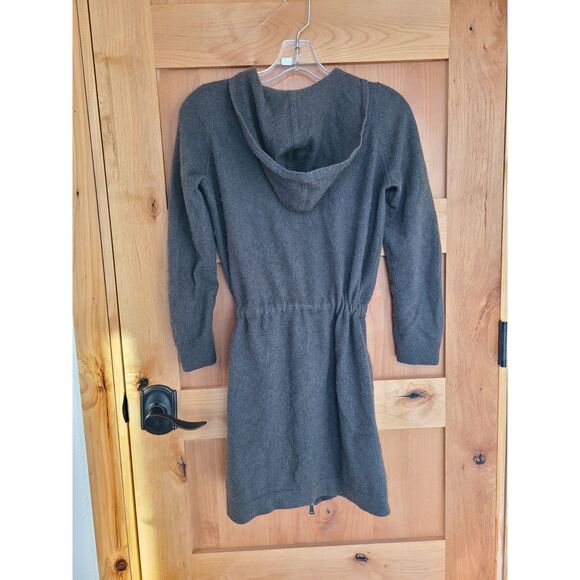 Minnie Rose 100% Cashmere Zip Up Small Hooded Minimalist Quiet Luxury Sweater - Picture 2 of 8